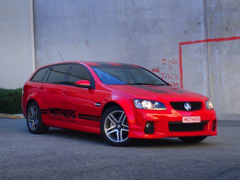mothers-holden-commodore-signs